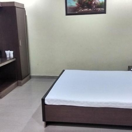 Hotel Varsa Dibrugarh Exteriér fotografie