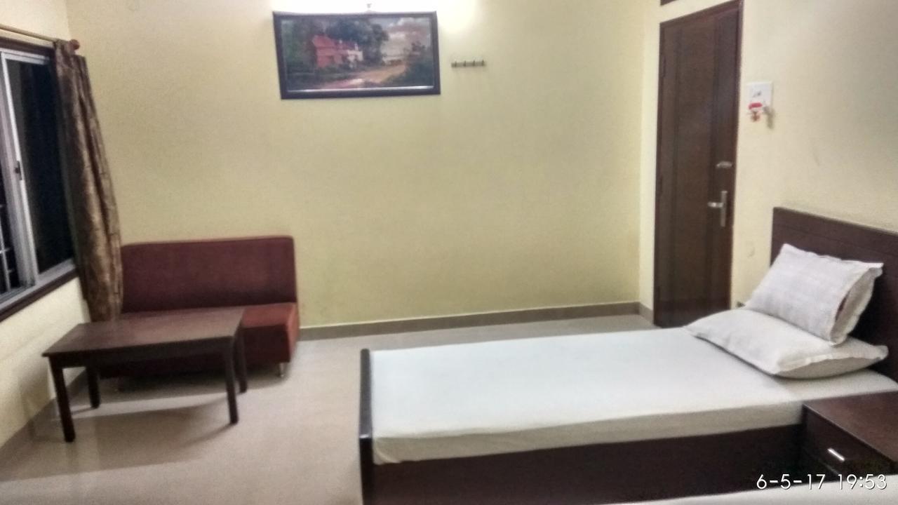 Hotel Varsa Dibrugarh Exteriér fotografie